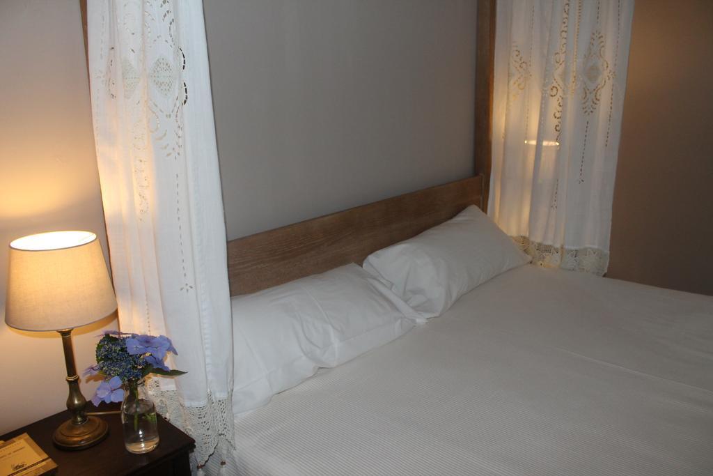 סאלאס Hotel Palacio Conde Toreno חדר תמונה